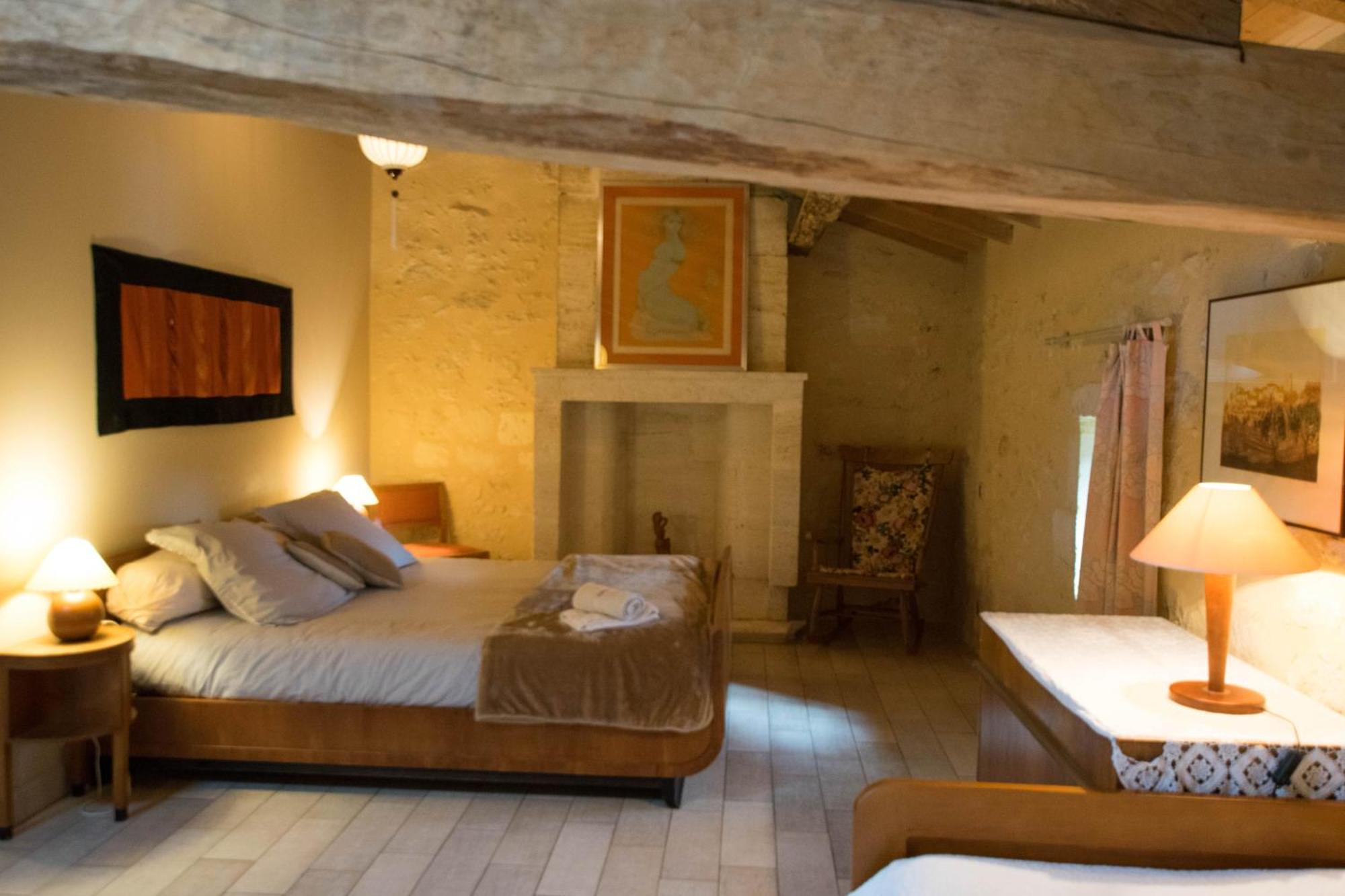 B&B Les Secrets De Tifayne Puisseguin Exterior photo