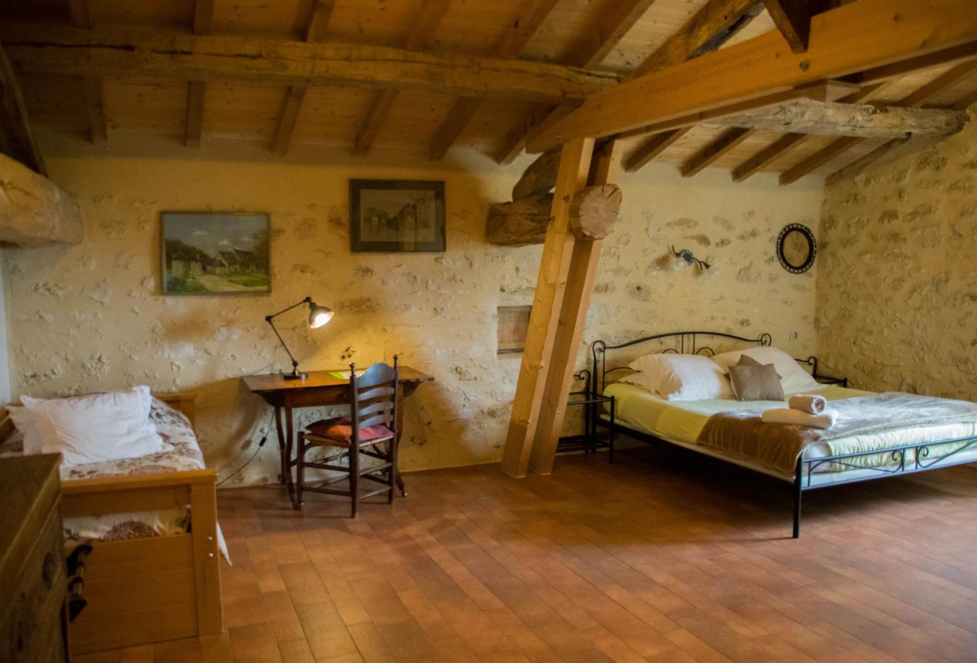 B&B Les Secrets De Tifayne Puisseguin Exterior photo